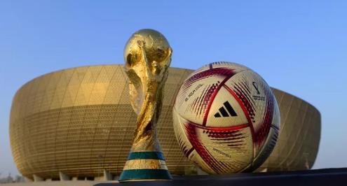 مصنوعة من أحبار ومواد لاصقة مائية.. "الحلم" كرة نهائي مونديال قطر